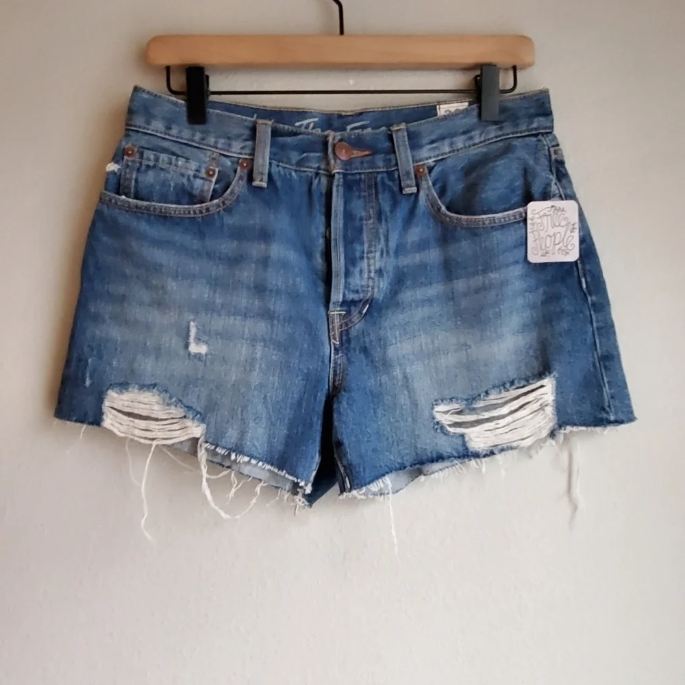 We the Free Sofia Shorts size 28 NWT